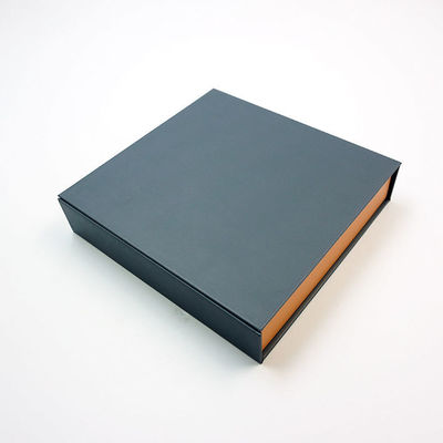 Kraft Paper Custom Gift Packaging Magnet Gift Box with # Shape Paper Grille